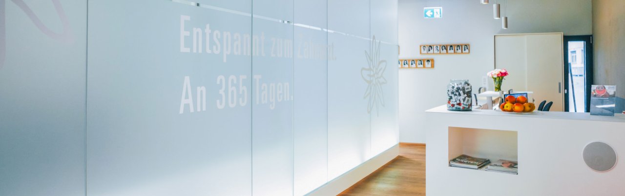 Rezeption im zahnarztzentrum.ch Dietikon