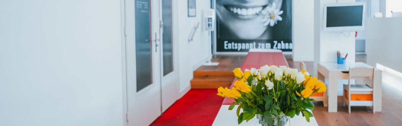 Wartezimmer im zahnarztzentrum.ch St. Gallen