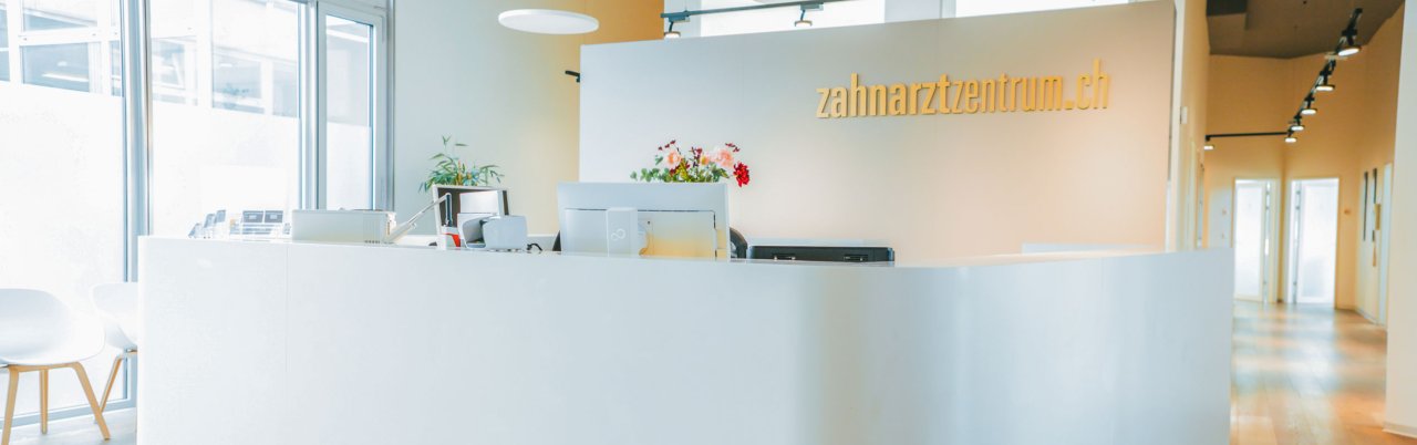 Rezeption im zahnarztzentrum.ch Volkiland