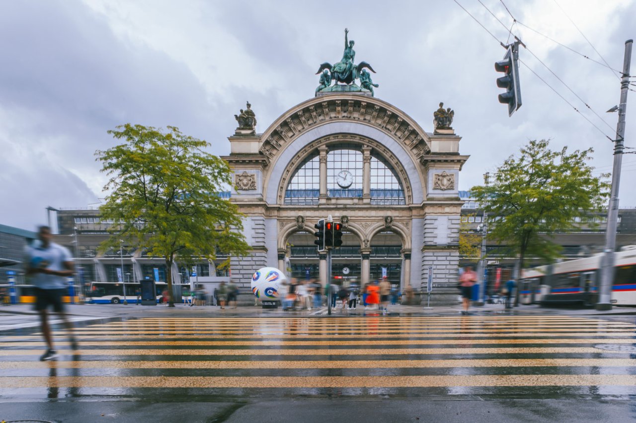 zahnarztzentrum.ch Luzern Bahnhof – Aussenansicht der Zahnarztpraxis