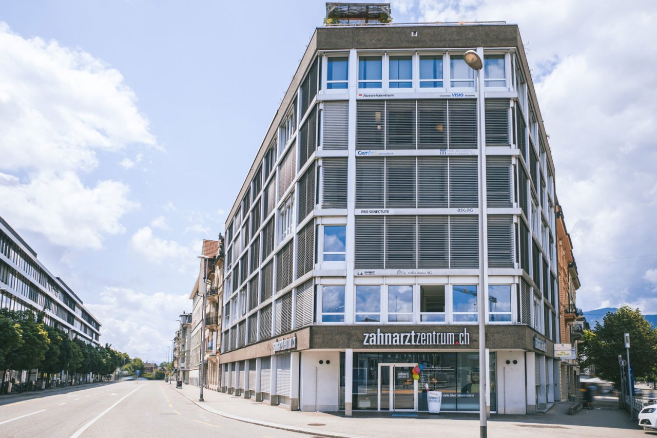 zahnarztzentrum.ch Solothurn – Aussenansicht der Zahnarztpraxis