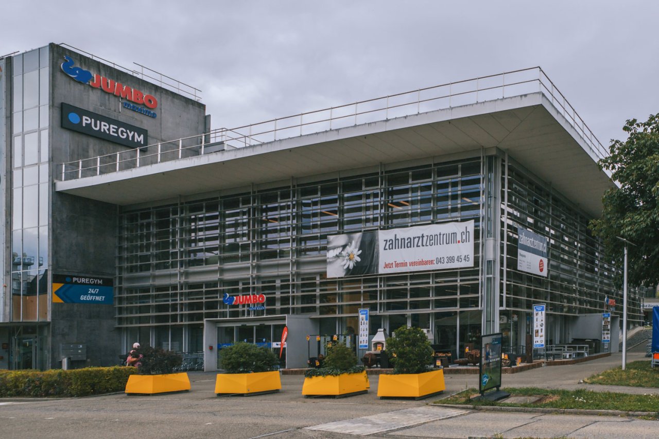 zahnarztzentrum.ch Volkiland – Aussenansicht der Zahnarztpraxis