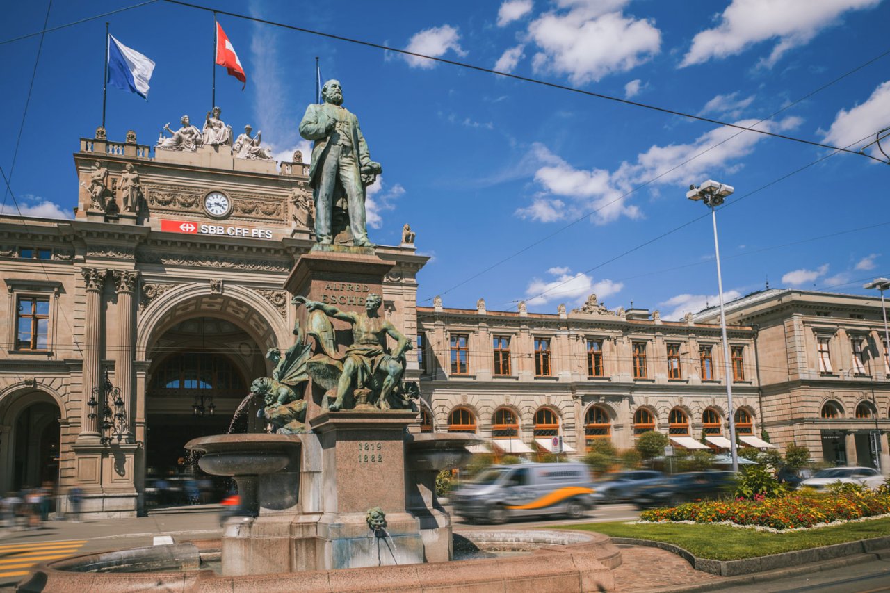 zahnarztzentrum.ch Zürich HB – Aussenansicht des Bahnhofs